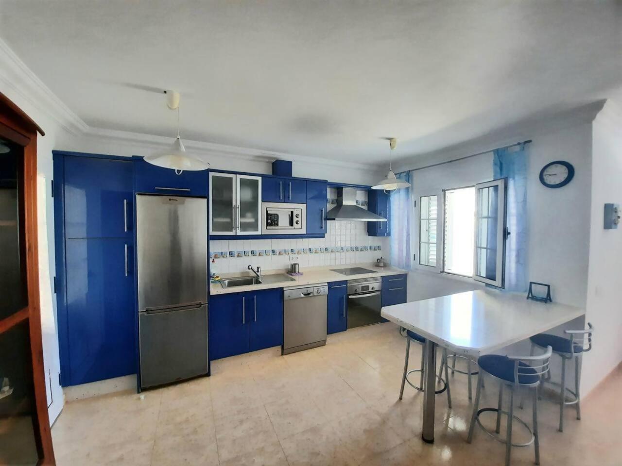 Famara Surf Wifi Apartment Luaran gambar